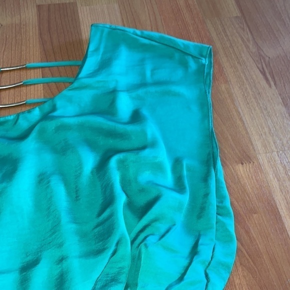 City Triangles women’s green dress with strappy cut out detail size Medium - Picture 4 of 9